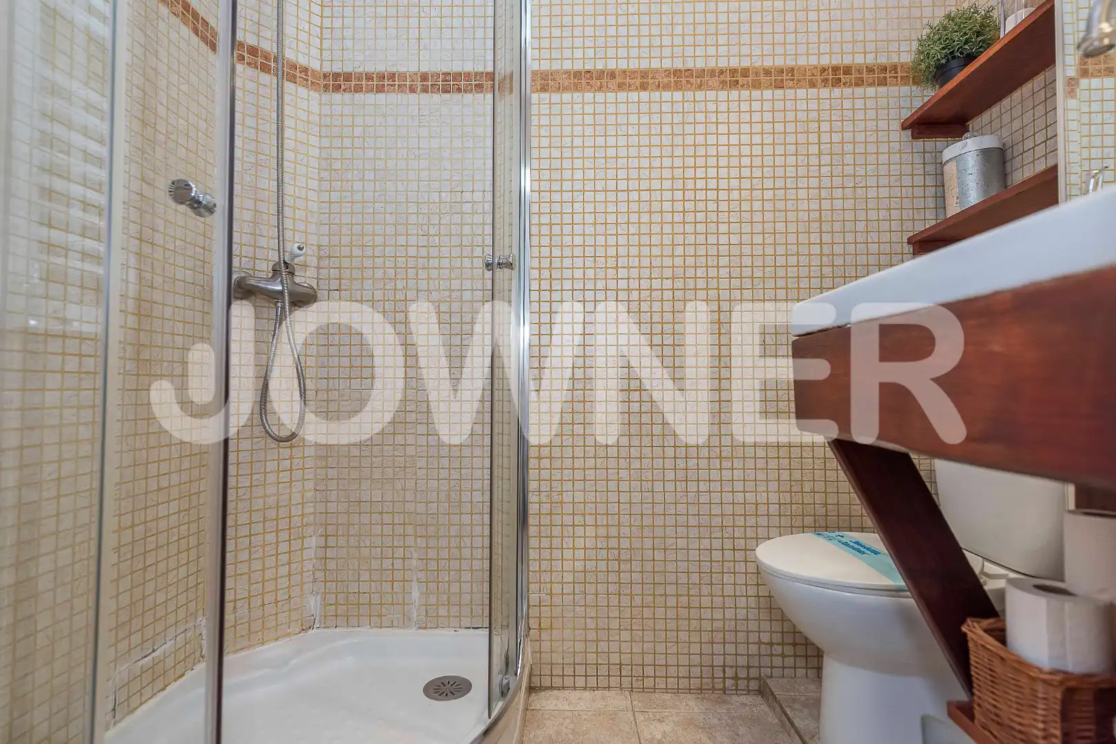 Bathroom of Flat for rent in Madrid  with Air Conditioner, Heating and Furnished