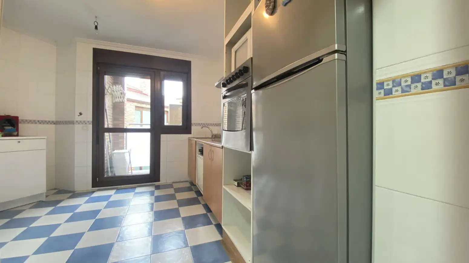 Küche von Wohnung zum Verkauf in Los Corrales de Buelna  mit Heizung, Parkett und Möbliert