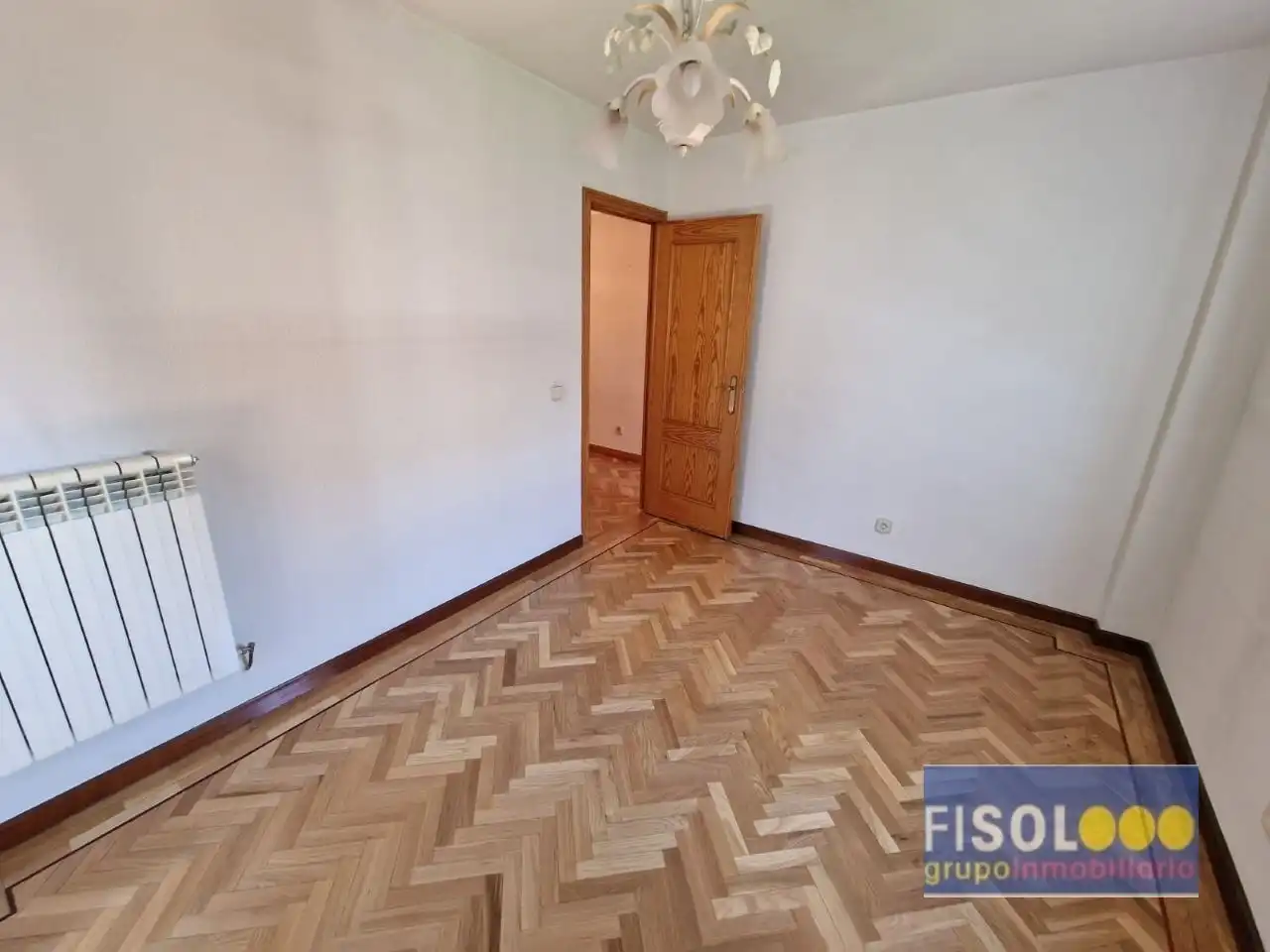 Living room of Detached homes for sale in Pozuelo de Alarcón  with Air Conditioner, Heating and Private garden