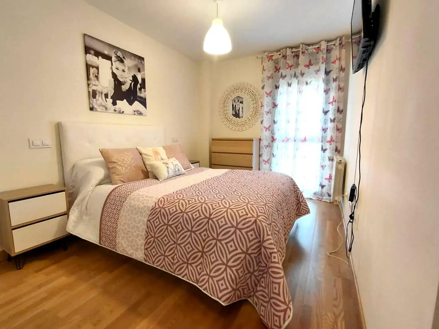 Habitación de Planta baja en venta en El Astillero   con Calefacción, Trastero y Amueblado