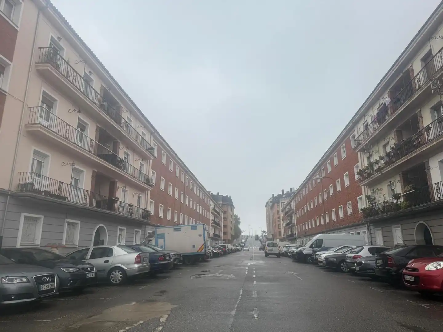 Vista exterior de Piso en venta en Oviedo 