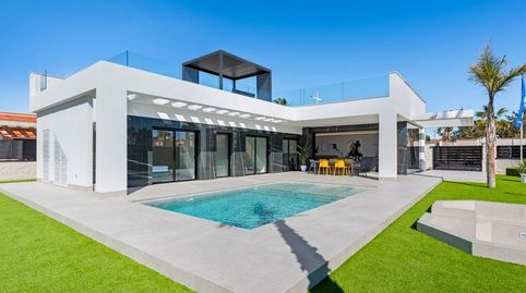 Exclusivas Villas de Lujo en La Finca Golf ResortAlgorfa
