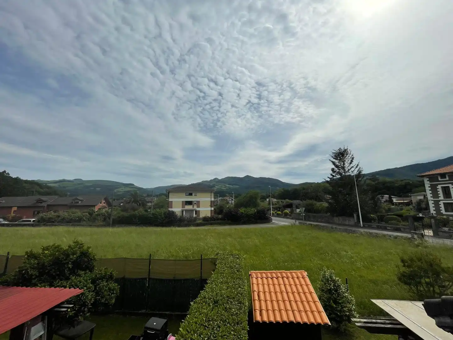 Vista exterior de Casa adosada en venta en Guriezo con Calefacción, Jardín privado y Terraza