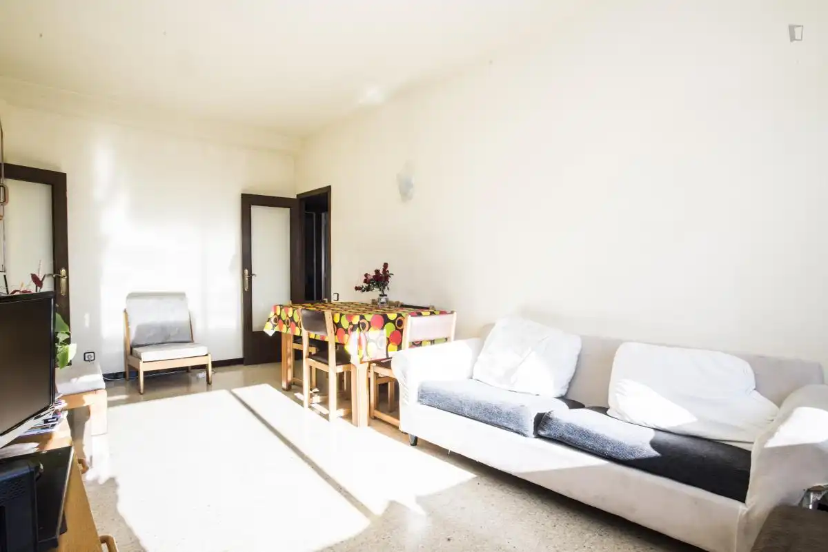 Habitació a Sant Martí de Provençals