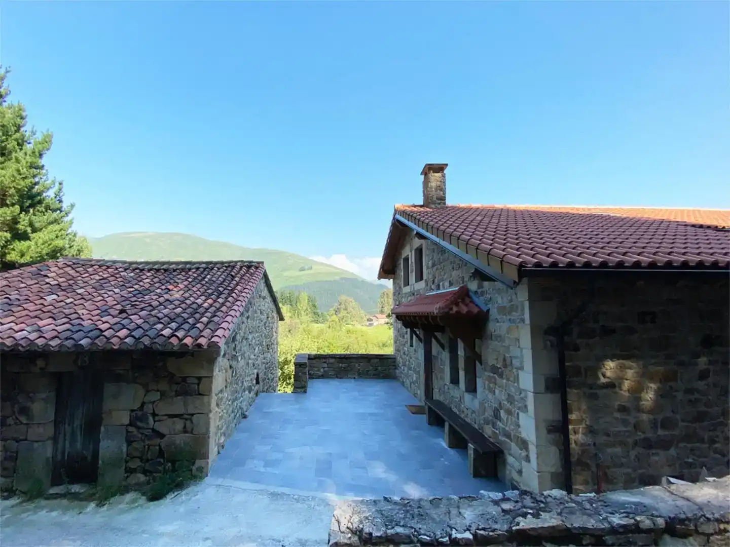 Vista exterior de Casa o chalet de alquiler en Luena , Cantabria
