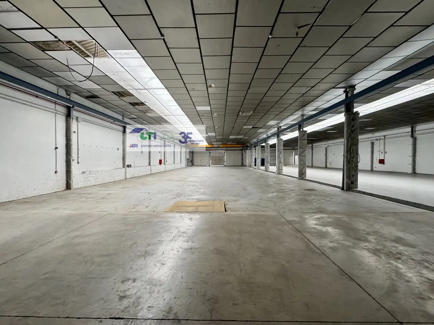 Nau industrial de lloguer en Zaragoza