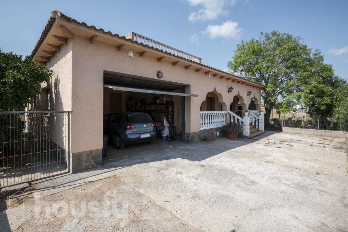 Vista exterior de Casa o xalet en venda en Llorenç del Penedès amb Jardí privat i Terrassa