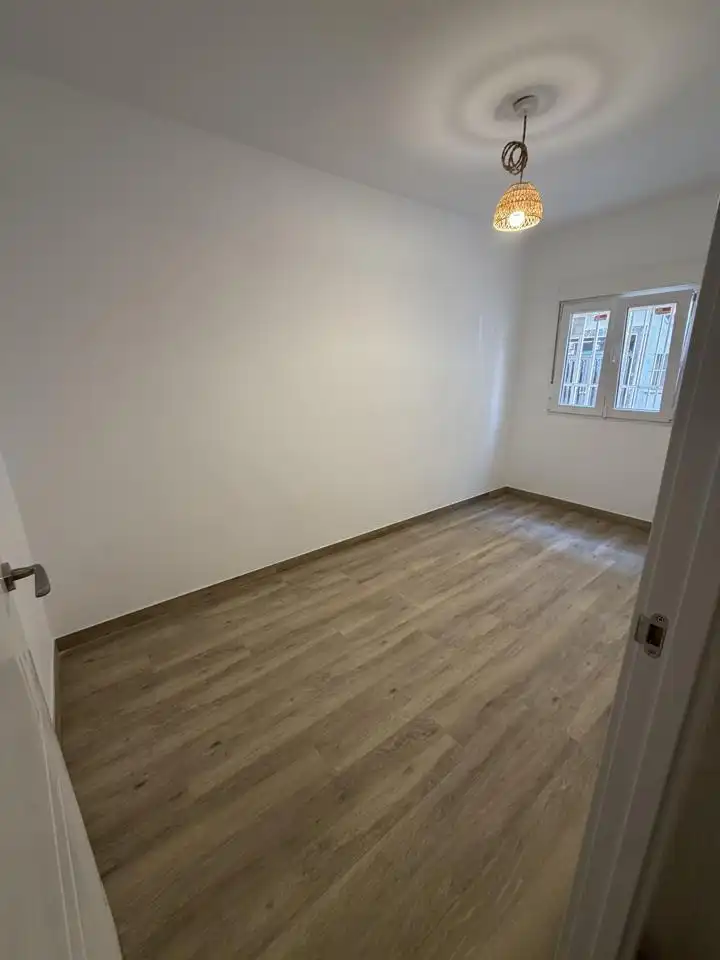 Planta baja en venta en Madrid con Calefacción