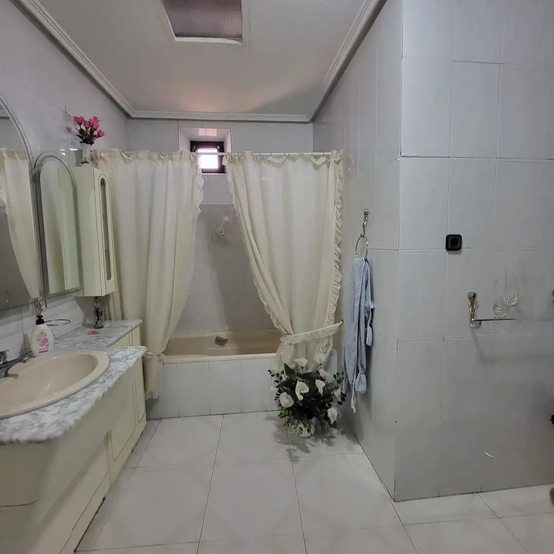 Bany de Casa o xalet en venda en Muñogalindo amb Calefacció i Traster