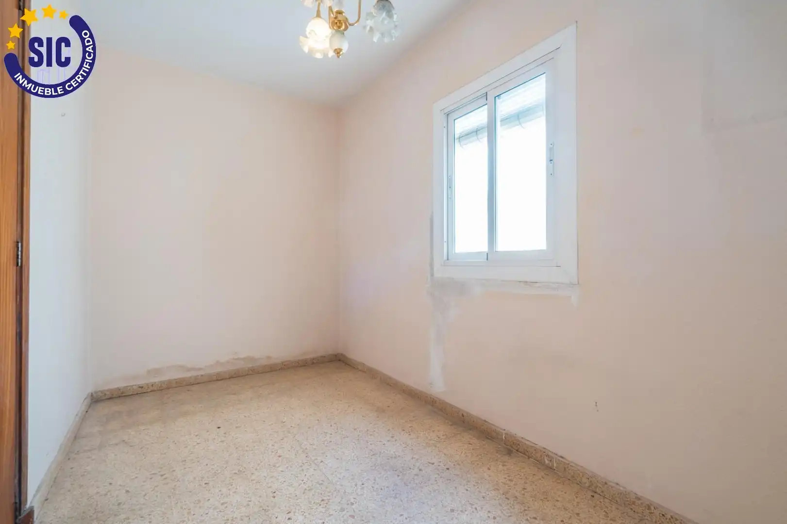 Schlafzimmer von Wohnung zum Verkauf in Xirivella mit Balkon
