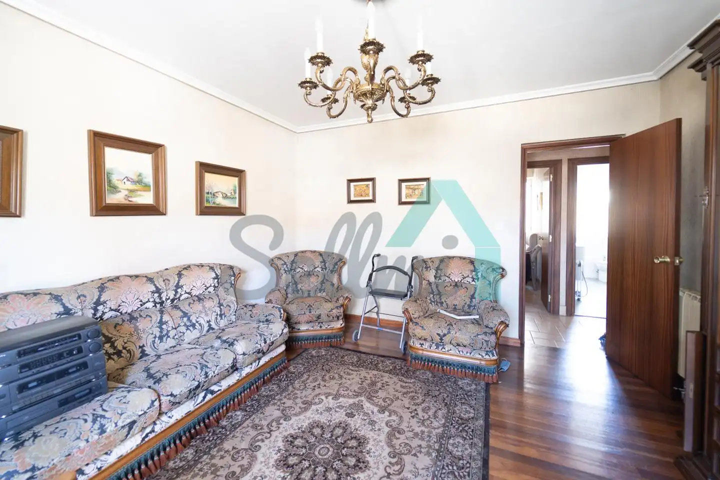 Sala d'estar de Edifici en venda en Boñar