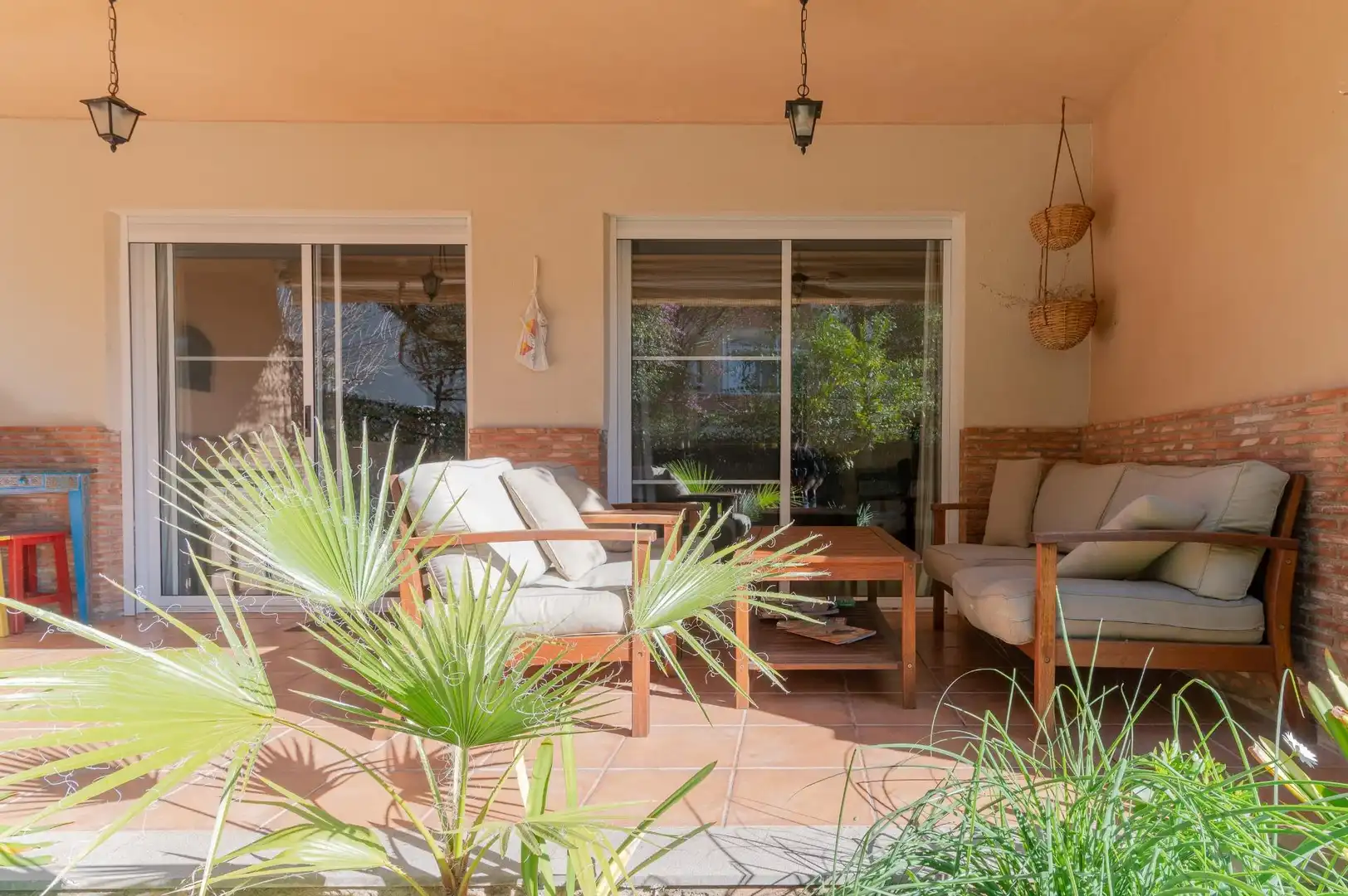 Terrasse von Einfamilien-Reihenhaus zum Verkauf in Benicasim / Benicàssim mit Heizung, Privatgarten und Terrasse