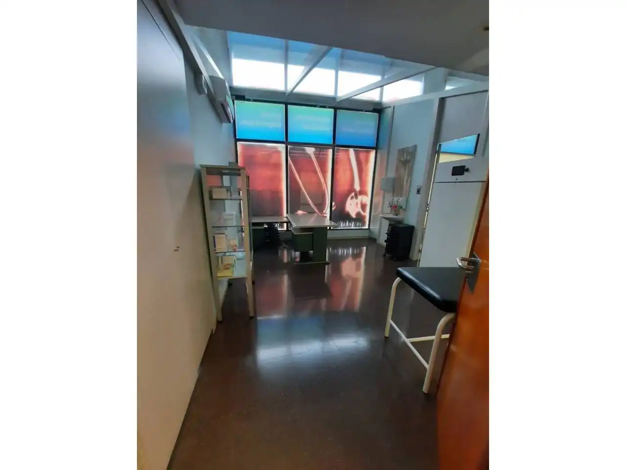 Local comercial en venda a Calle Josep Maria Gironella i Pous, imagen 5