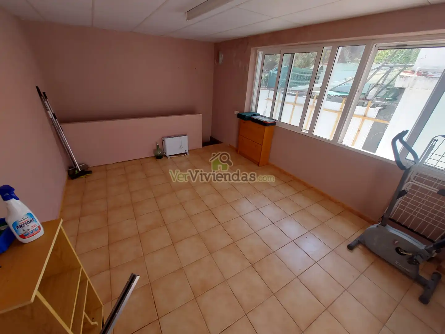 Planta baja en venta en Castellar del Vallès con Terraza, Horno y Internet
