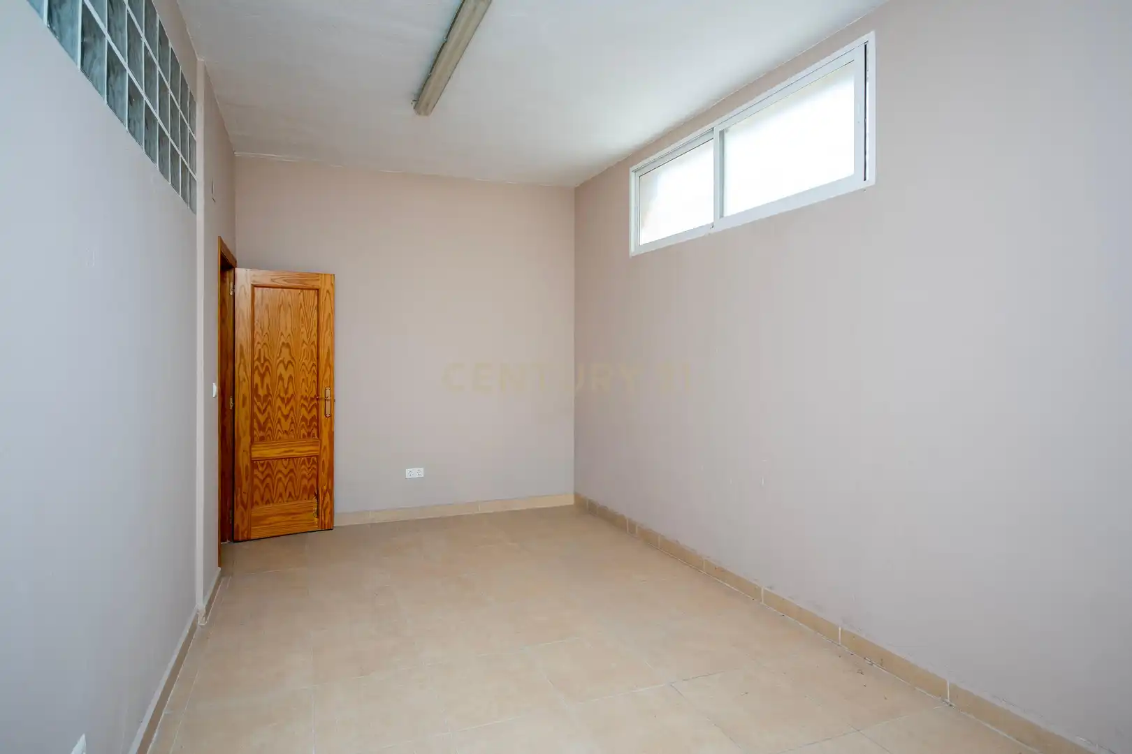 Casa adosada en venta en Alicante / Alacant con Aire acondicionado, Balcón y Piscina comunitaria