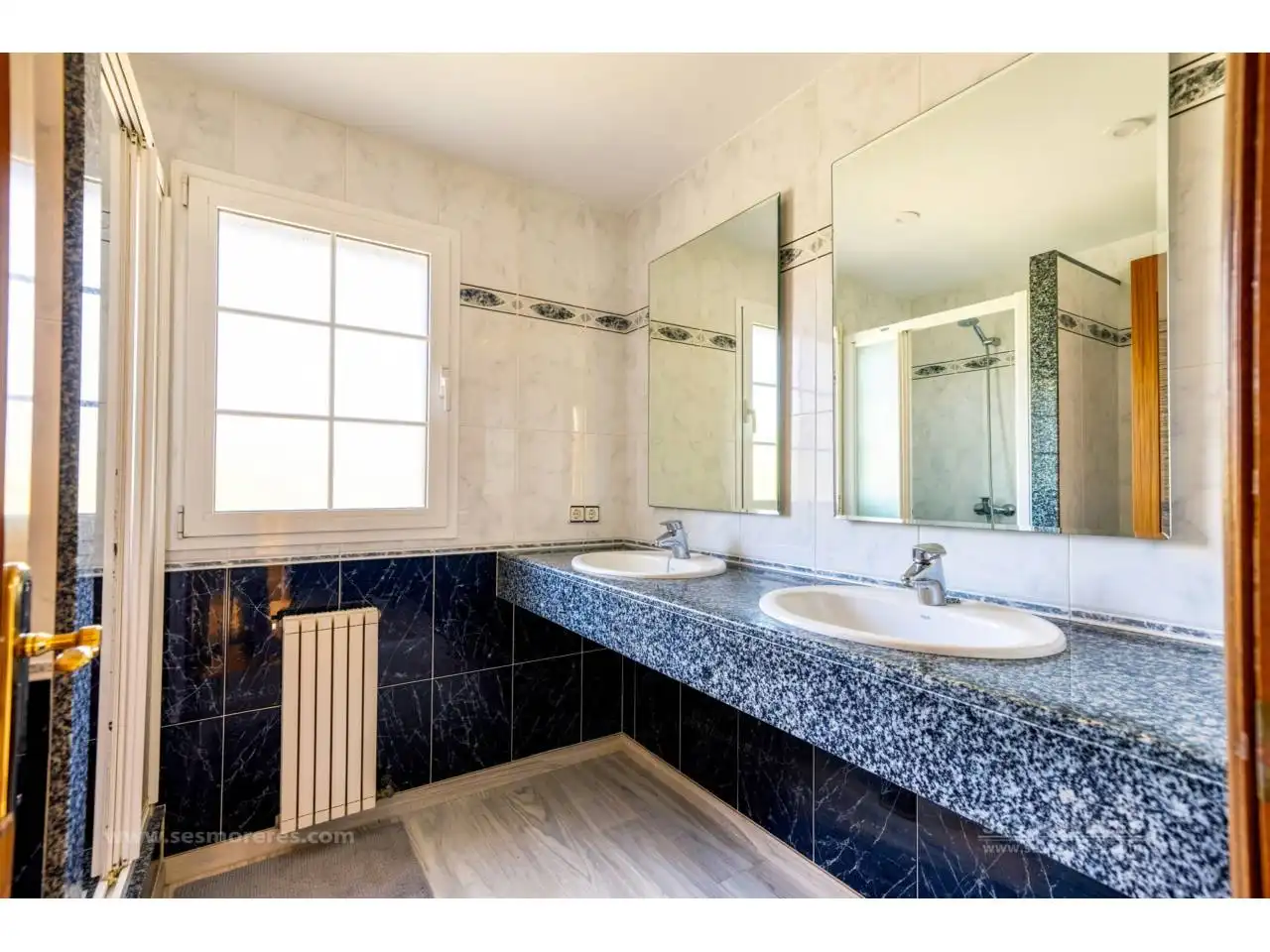 Bathroom of Country homes for sale in Maó - Mahón  with Heating, Private garden and Terrace