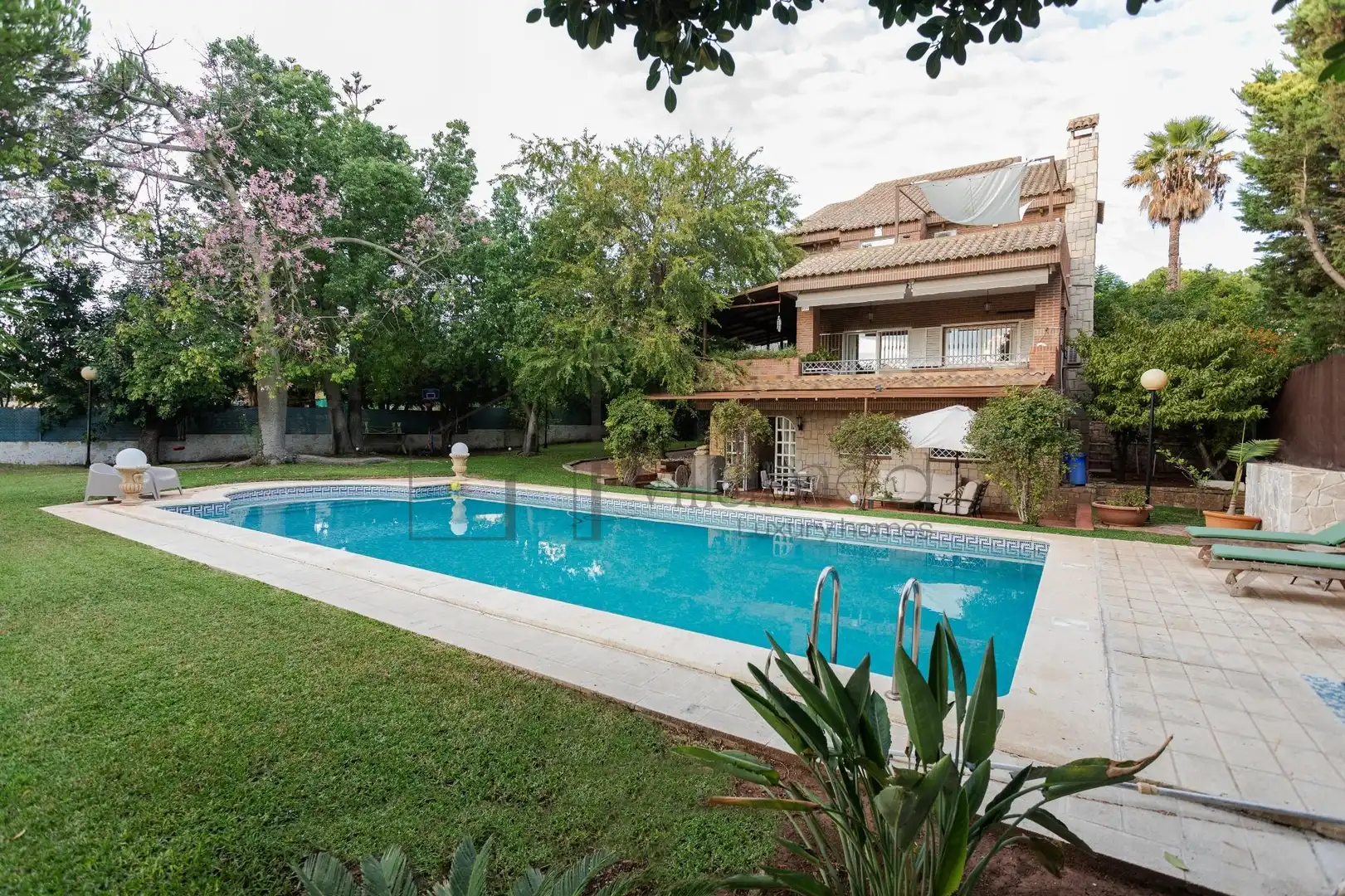 Swimming pool of Houses for rent in L'Eliana  with Air Conditioner, Private garden and Terrace