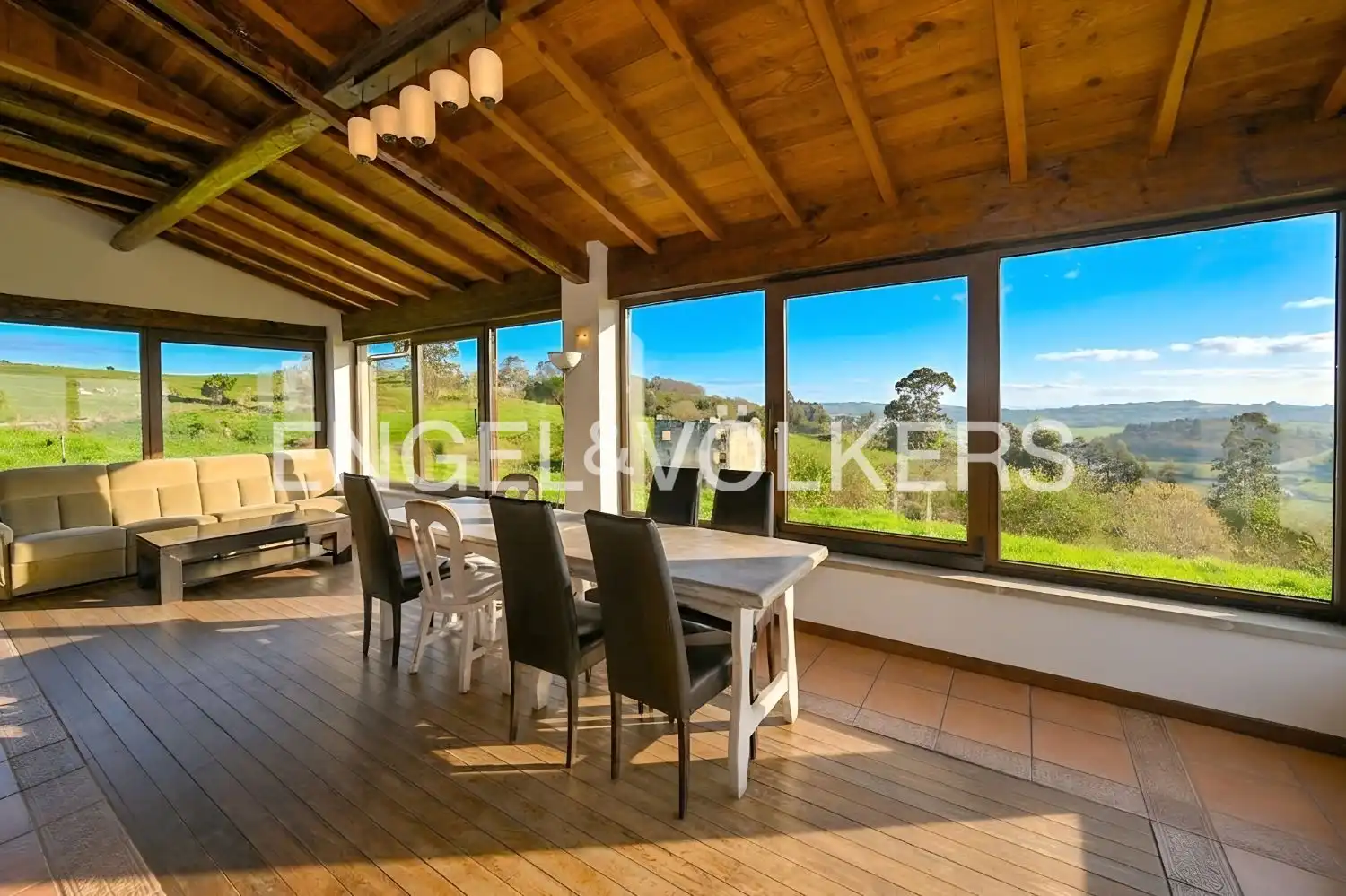 Außenansicht von Country house zum Verkauf in San Vicente de la Barquera mit Heizung und Privatgarten