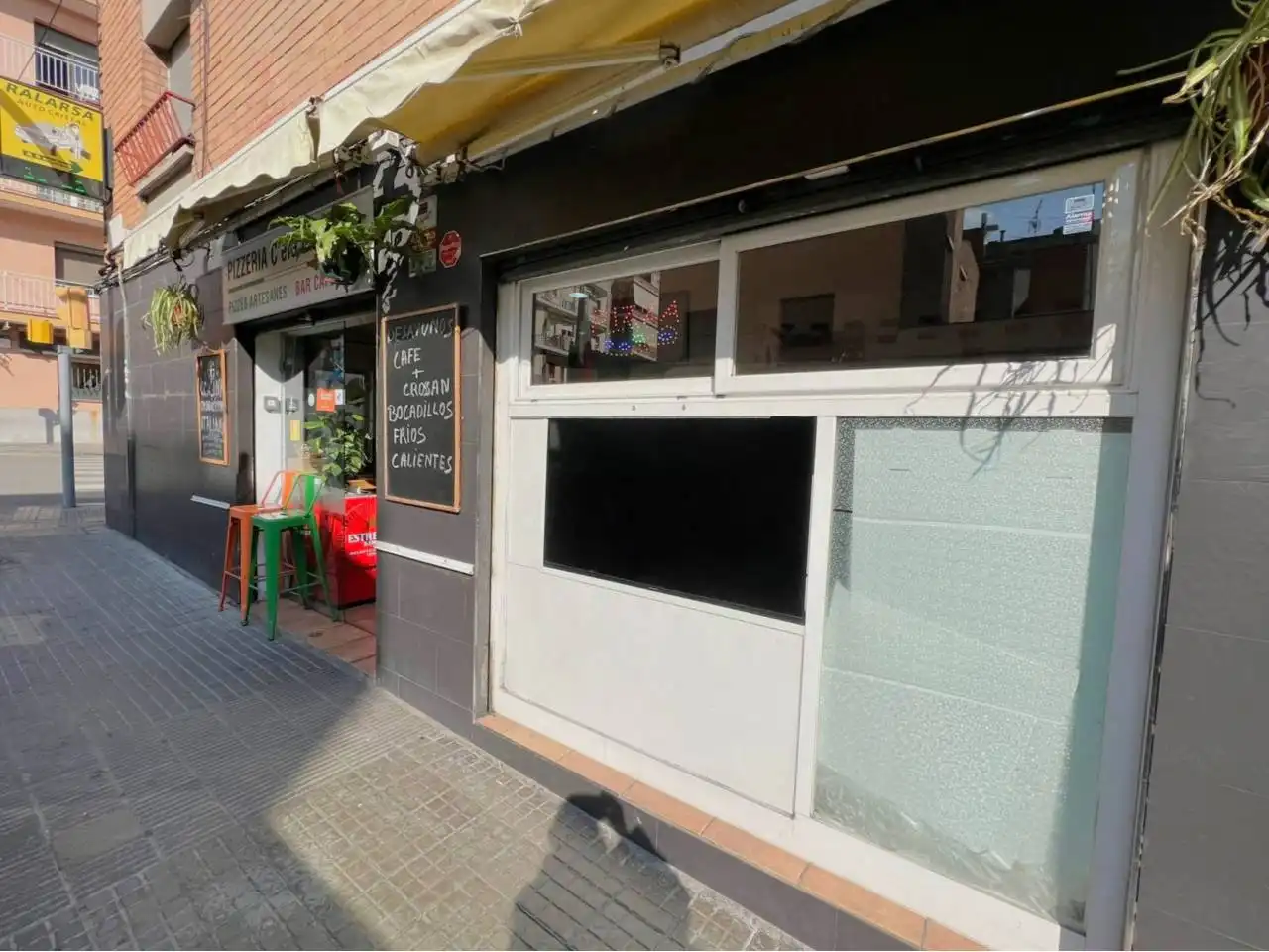 Local comercial en venda a Vinyets - Molí Vell, imagen 4