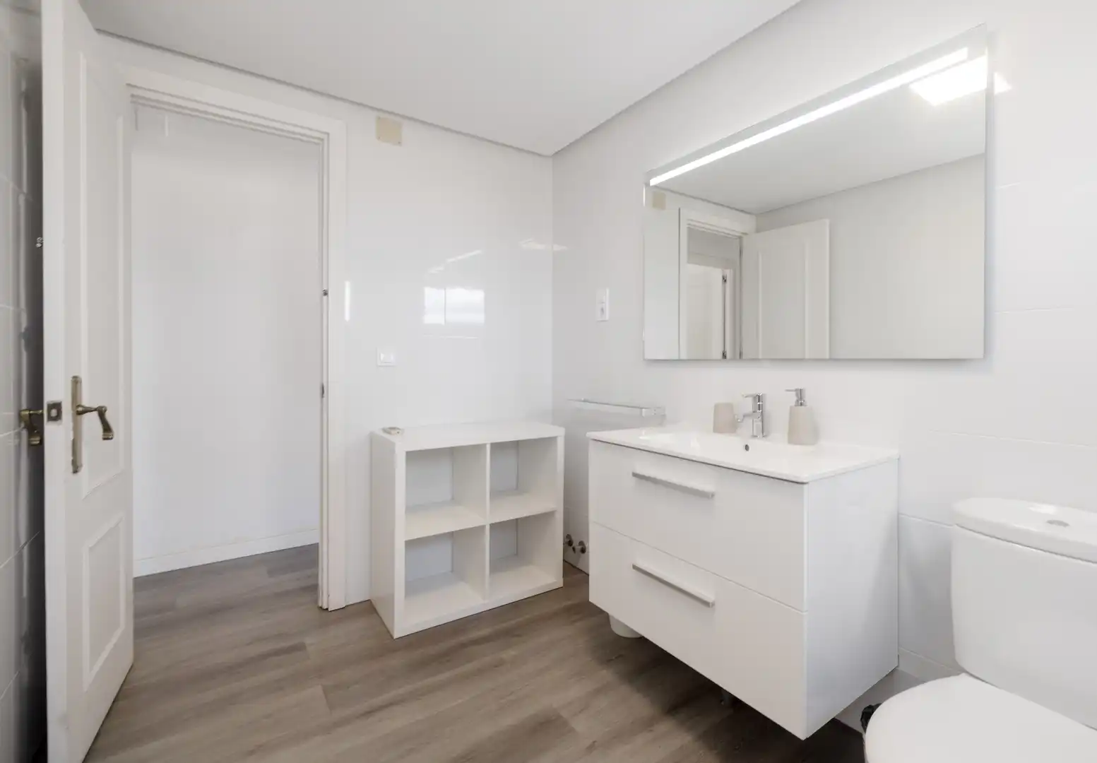Baño de Piso en venta en Málaga con Aire acondicionado, Calefacción y Terraza