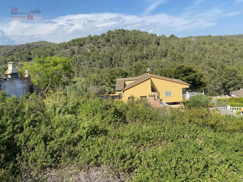 Residential land for sale in Calle Pamplona-Priorat 4, imagen 2