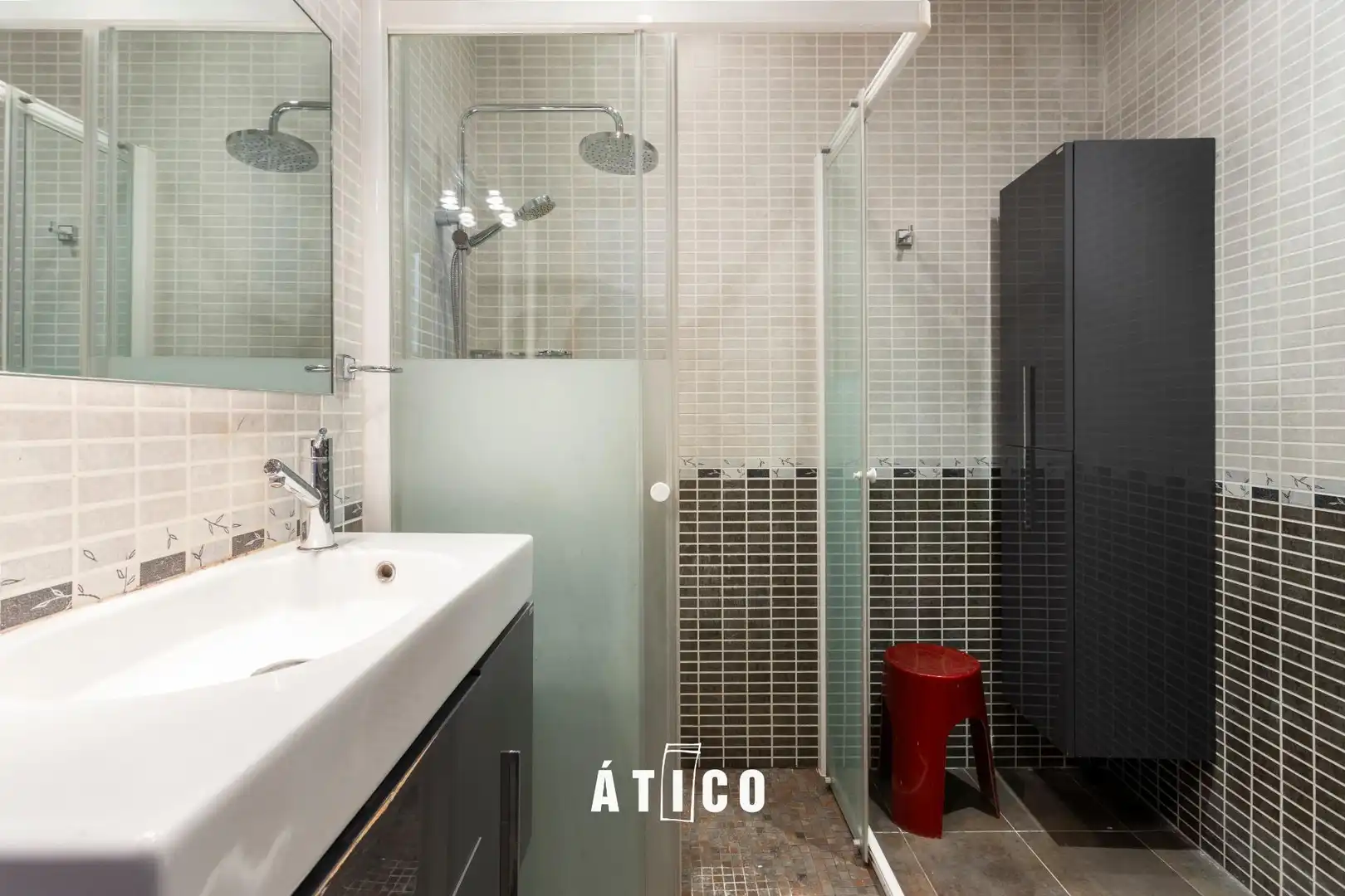 Baño de Ático en venta en Barcelona con Terraza