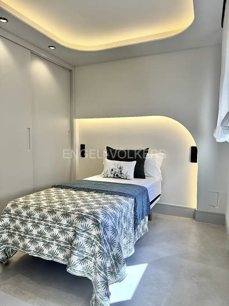 Bedroom of Attic for sale in Madrid  with Air Conditioner, Heating and Terrace