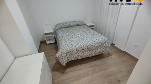 Foto 4 de Piso de alquiler en Arenal - Museo, Sevilla Capital