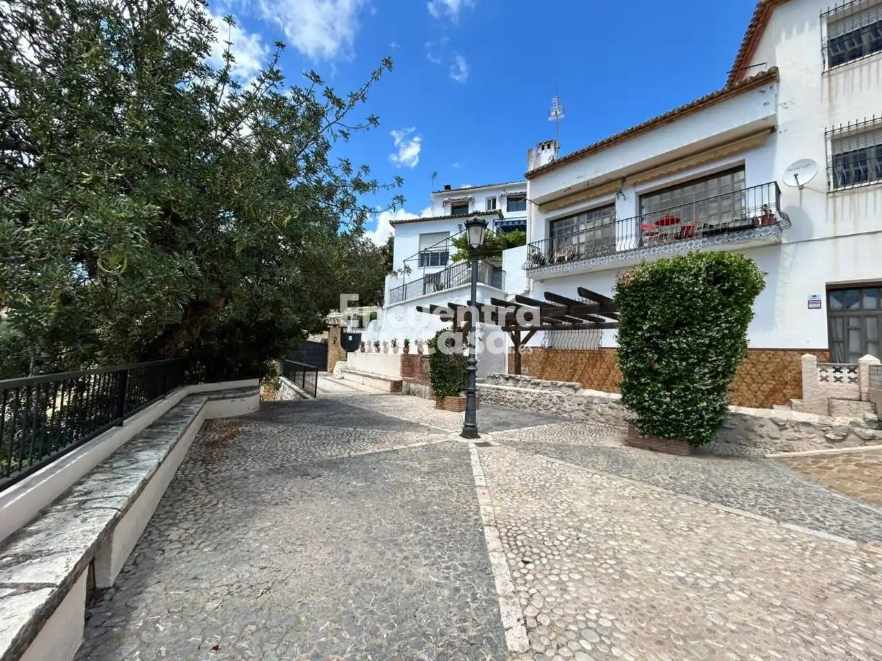 Vista exterior de Piso en venta en Polop con Amueblado y Alarma