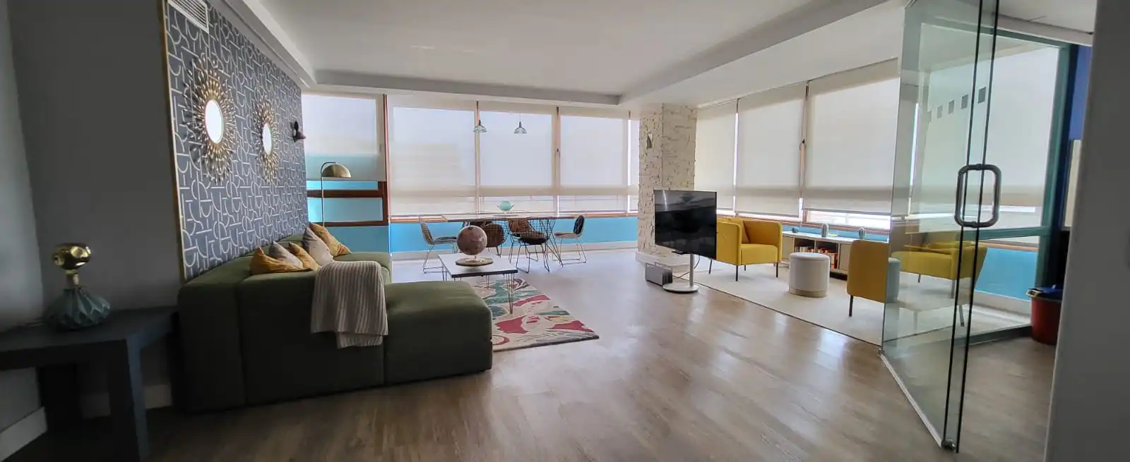 Living room of Flat for rent in Torremolinos  with Air Conditioner, Heating and Parquet flooring