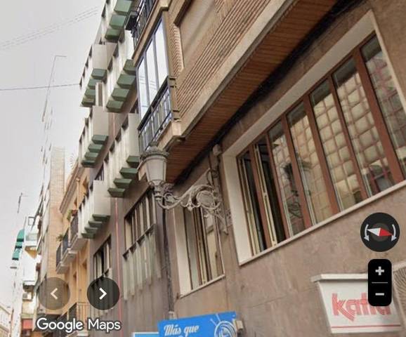 Local comercial en Alquiler en Barrio del Centro