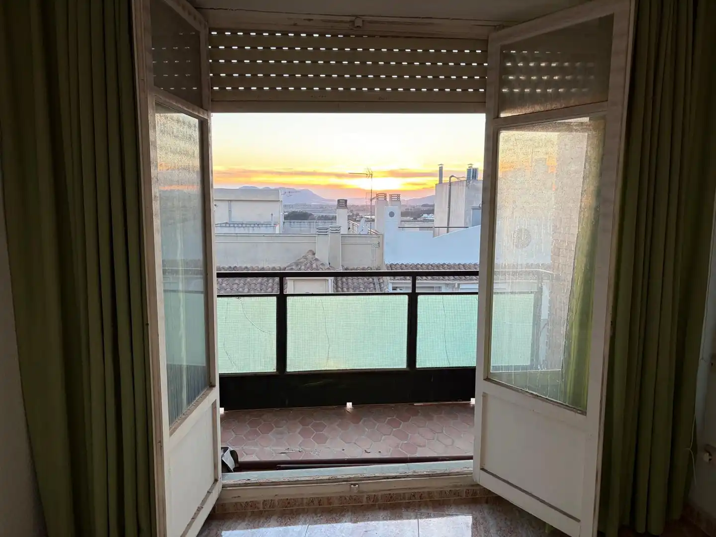 Habitación de Piso en venta en Villena con Aire acondicionado, Trastero y Balcón