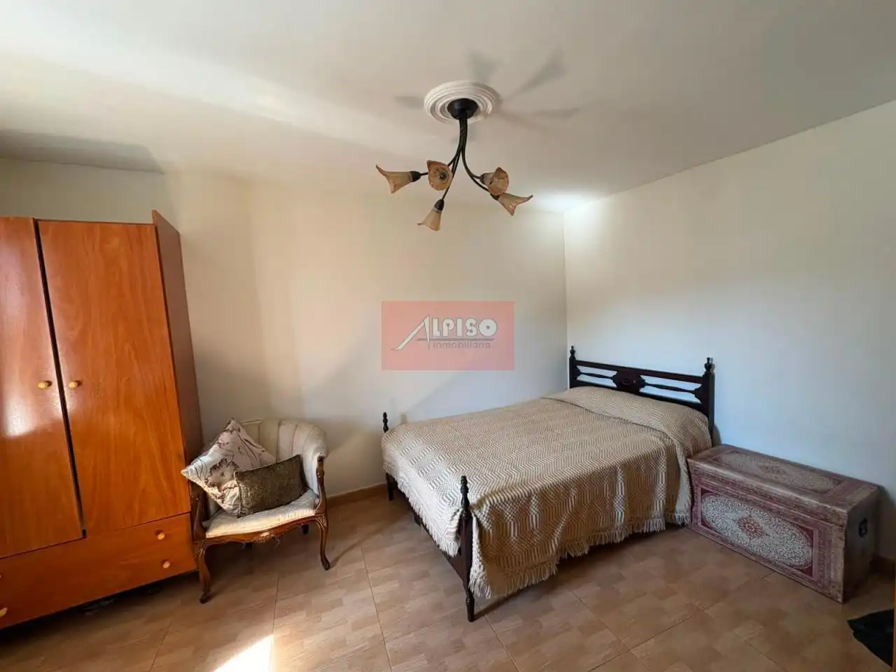 Habitación de Casa o chalet en venta en Ourense Capital  con Calefacción y Jardín privado