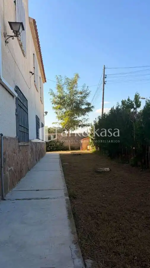 Casa adosada de lloguer en Ciutat Vella 