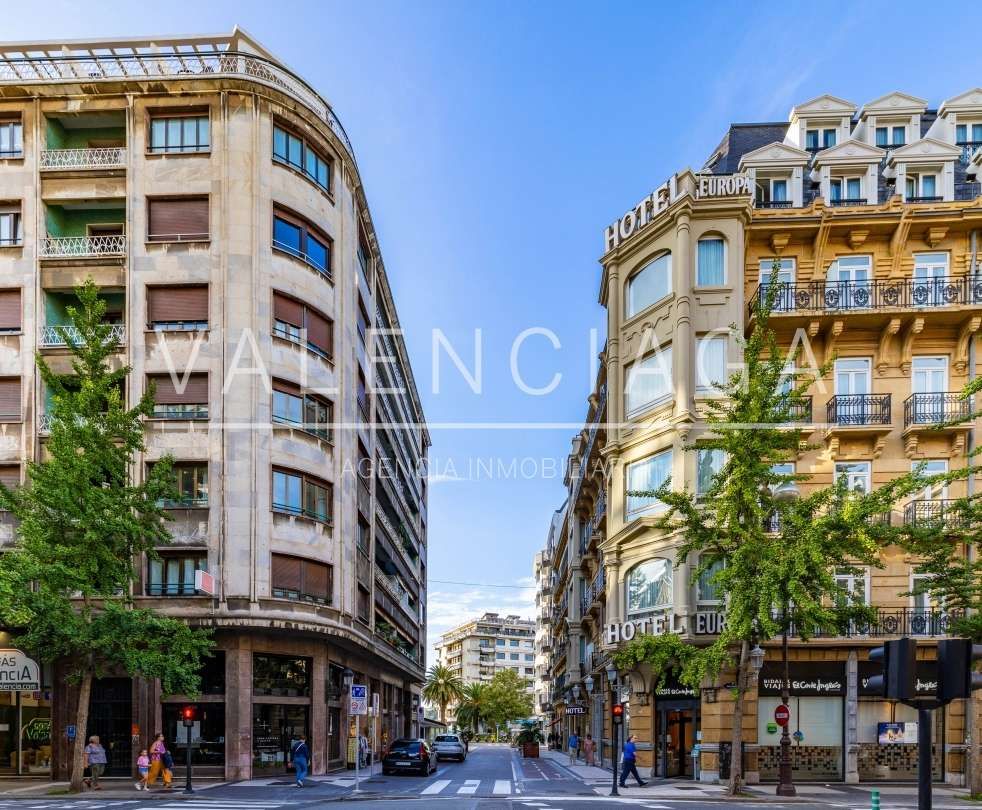 Exterior view of Flat for sale in Donostia - San Sebastián   with Heating