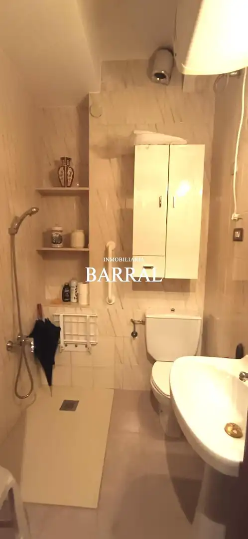 Baño de Piso en venta en Tudela con Aire acondicionado, Parquet y Trastero