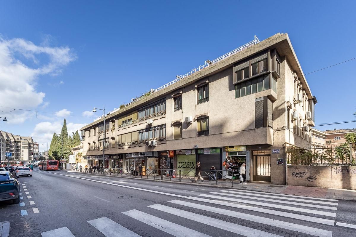 Vista exterior de Pis de lloguer en  Granada Capital amb Aire condicionat i Moblat