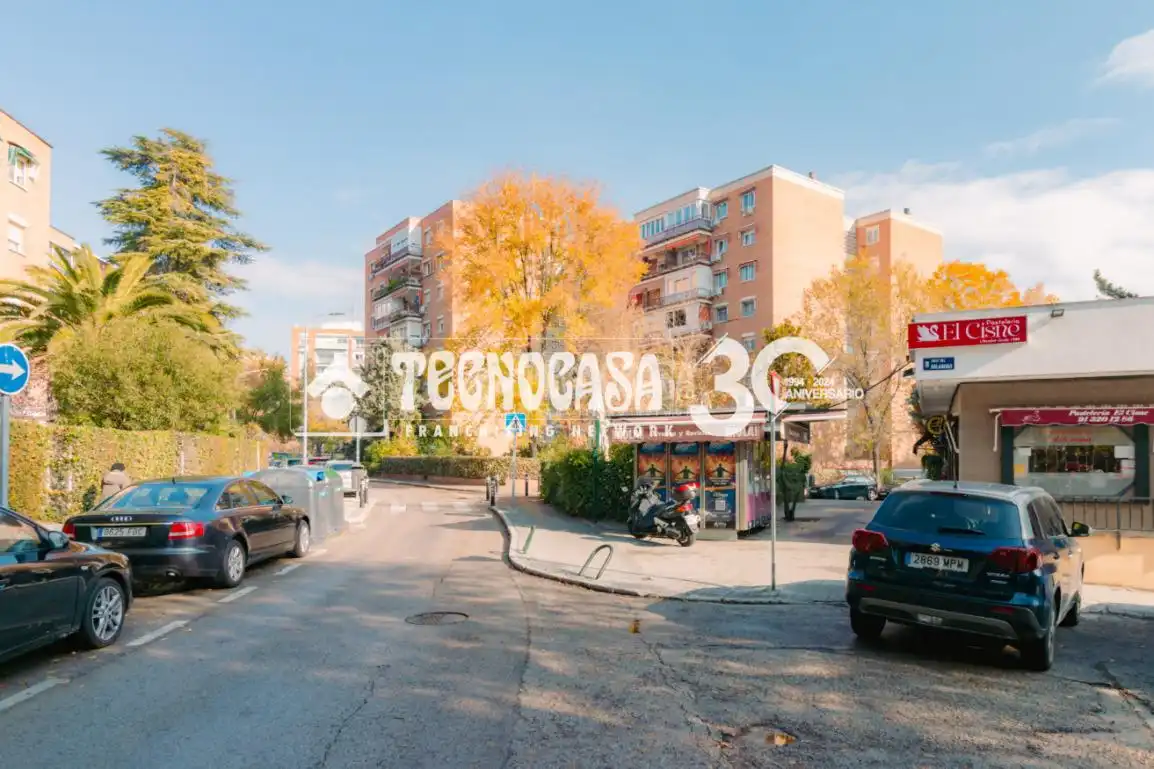 Vista exterior de Piso en venta en Madrid con Aire acondicionado y Calefacción