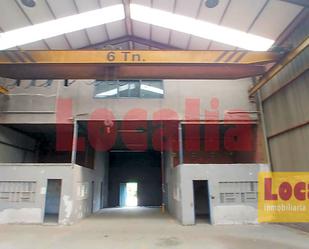 Industrial buildings for sale in Camargo