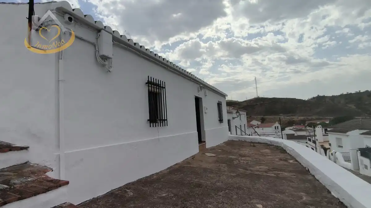 Vista exterior de Casa o xalet en venda en Sanlúcar de Guadiana amb Jardí privat, Terrassa i Moblat