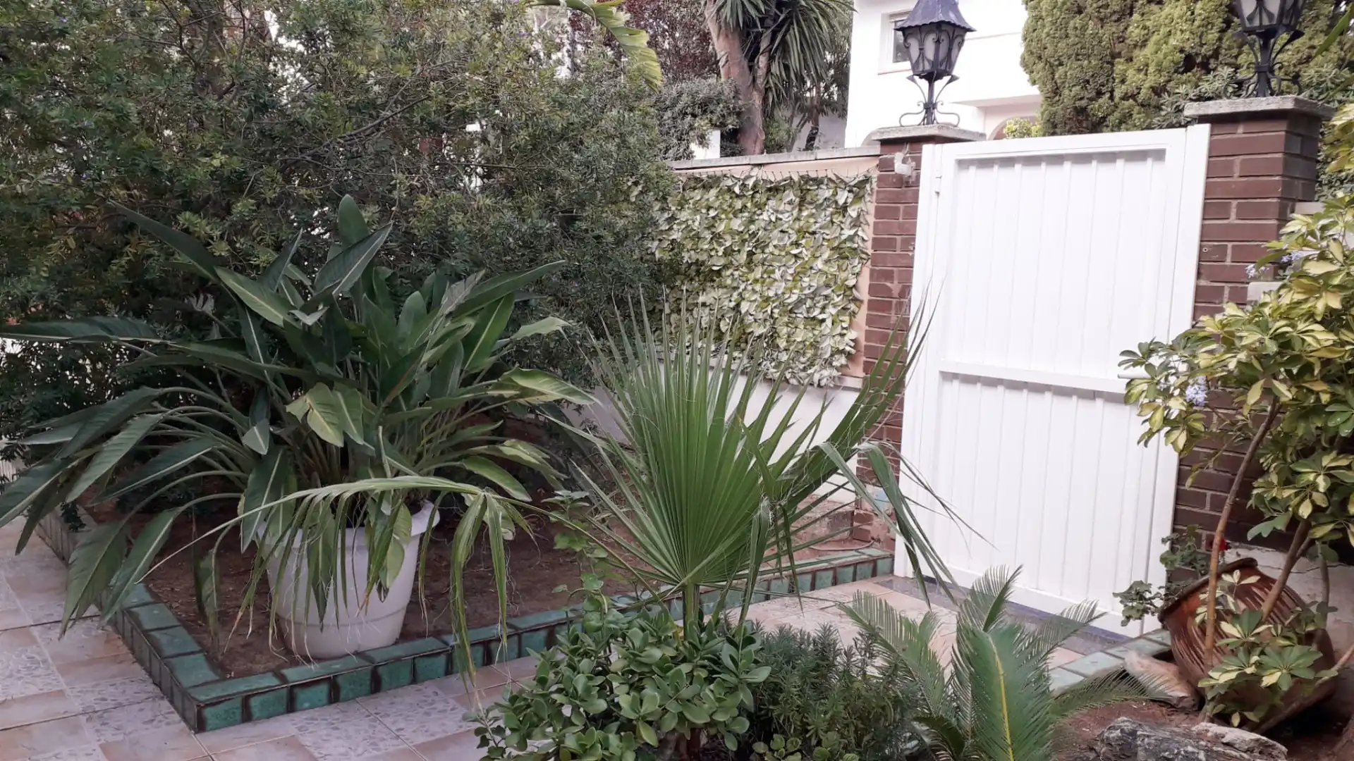 Jardí de Casa o xalet en venda en Castelldefels amb Aire condicionat, Calefacció i Jardí privat