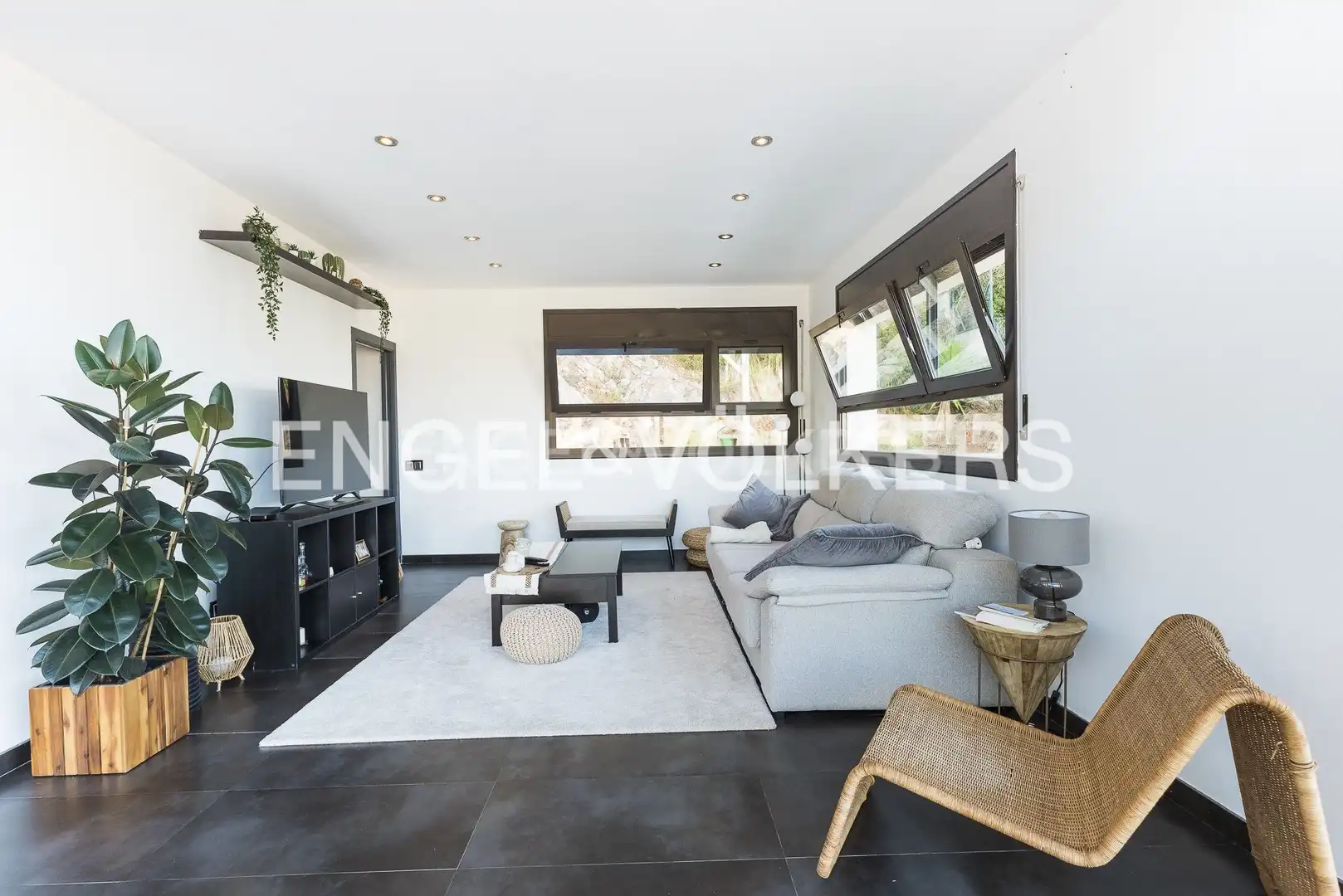 Sala d'estar de Casa o xalet en venda en Olivella amb Aire condicionat, Calefacció i Jardí privat