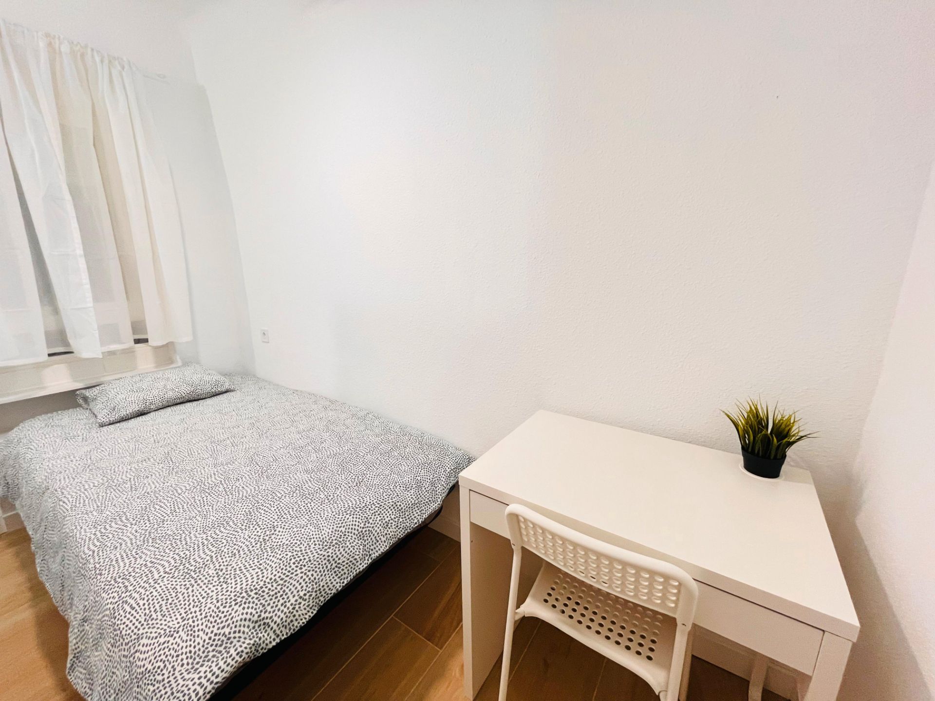 Flat to share in Calle Picos de Europa, 33, Numancia