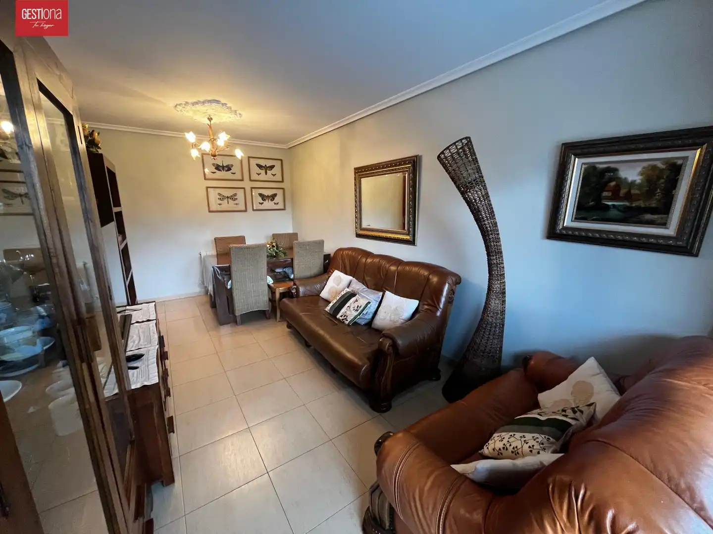Sala de estar de Apartamento en venta en Noja con Calefacción, Terraza y Amueblado