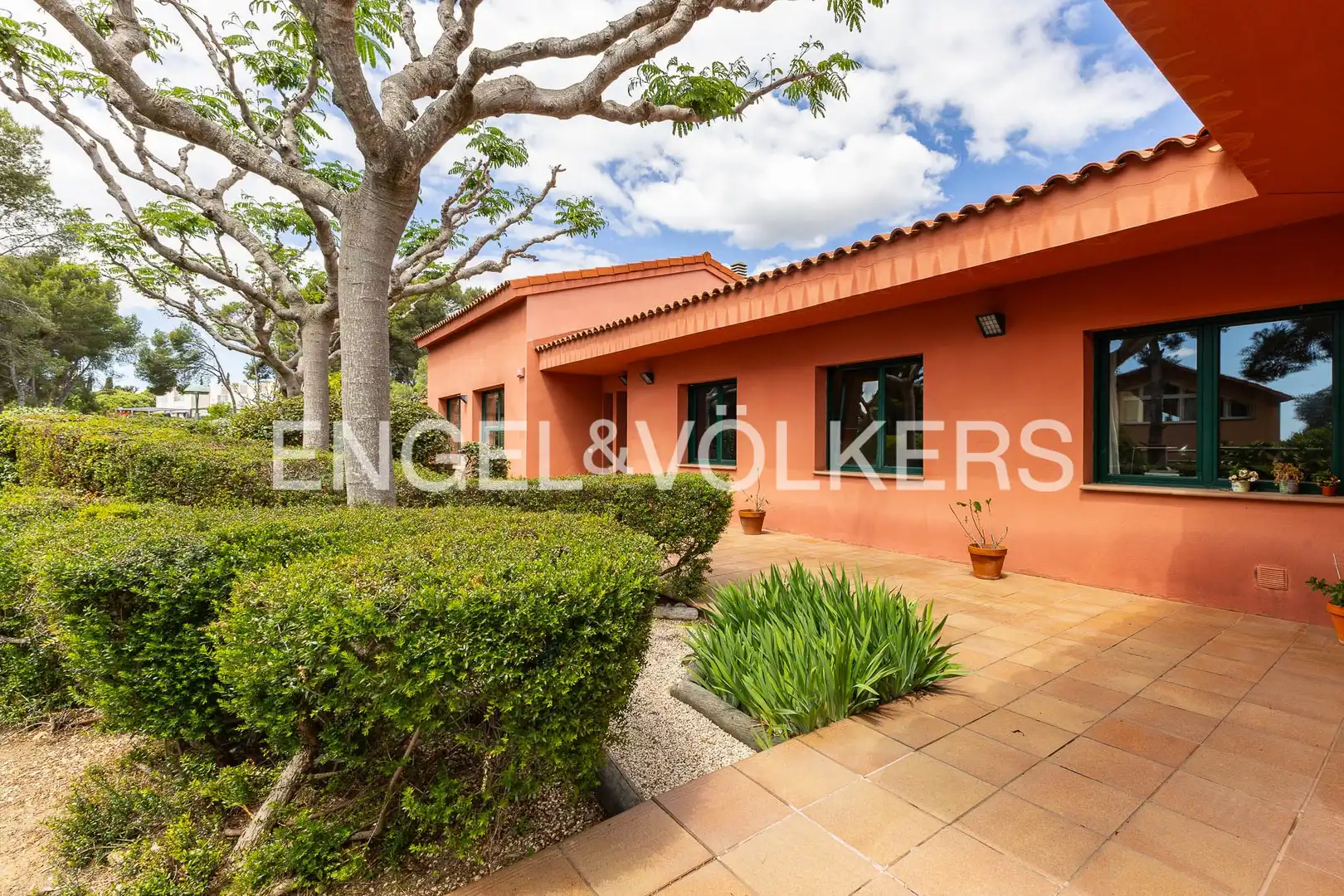 Vista exterior de Casa o xalet en venda en Tarragona amb Calefacció, Jardí privat i Terrassa