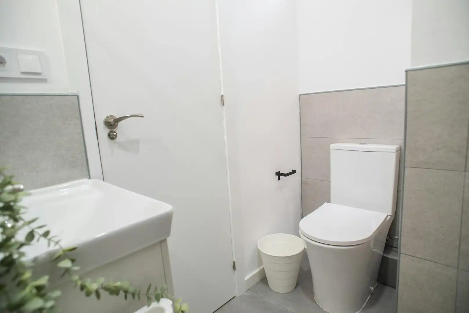 Badezimmer von Wohnung zur untervermieten in Valencia mit Waschmaschine