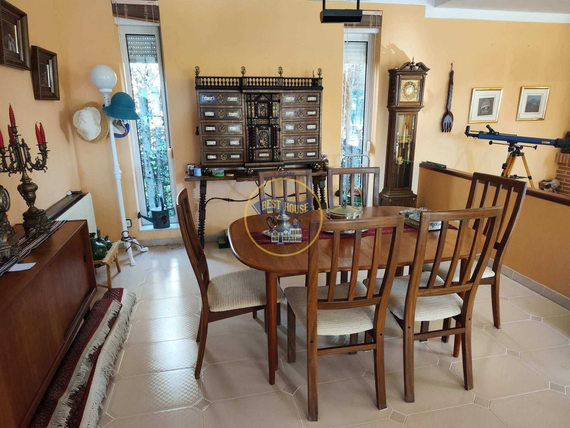 Esszimmer von Country house zum verkauf in Villaquilambre mit Heizung, Privatgarten und Terrasse