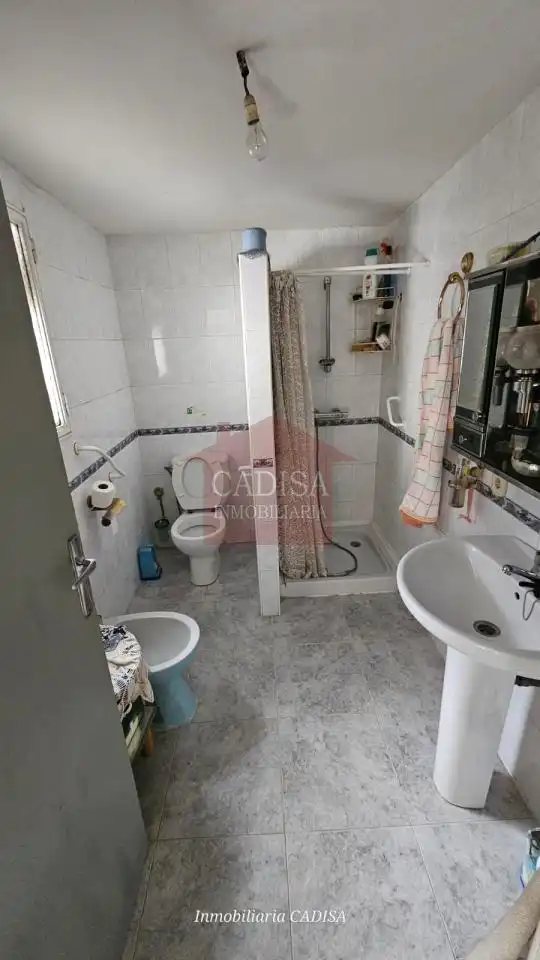 Bany de Casa o xalet en venda en Calzada de Valdunciel amb Calefacció, Jardí privat i Moblat