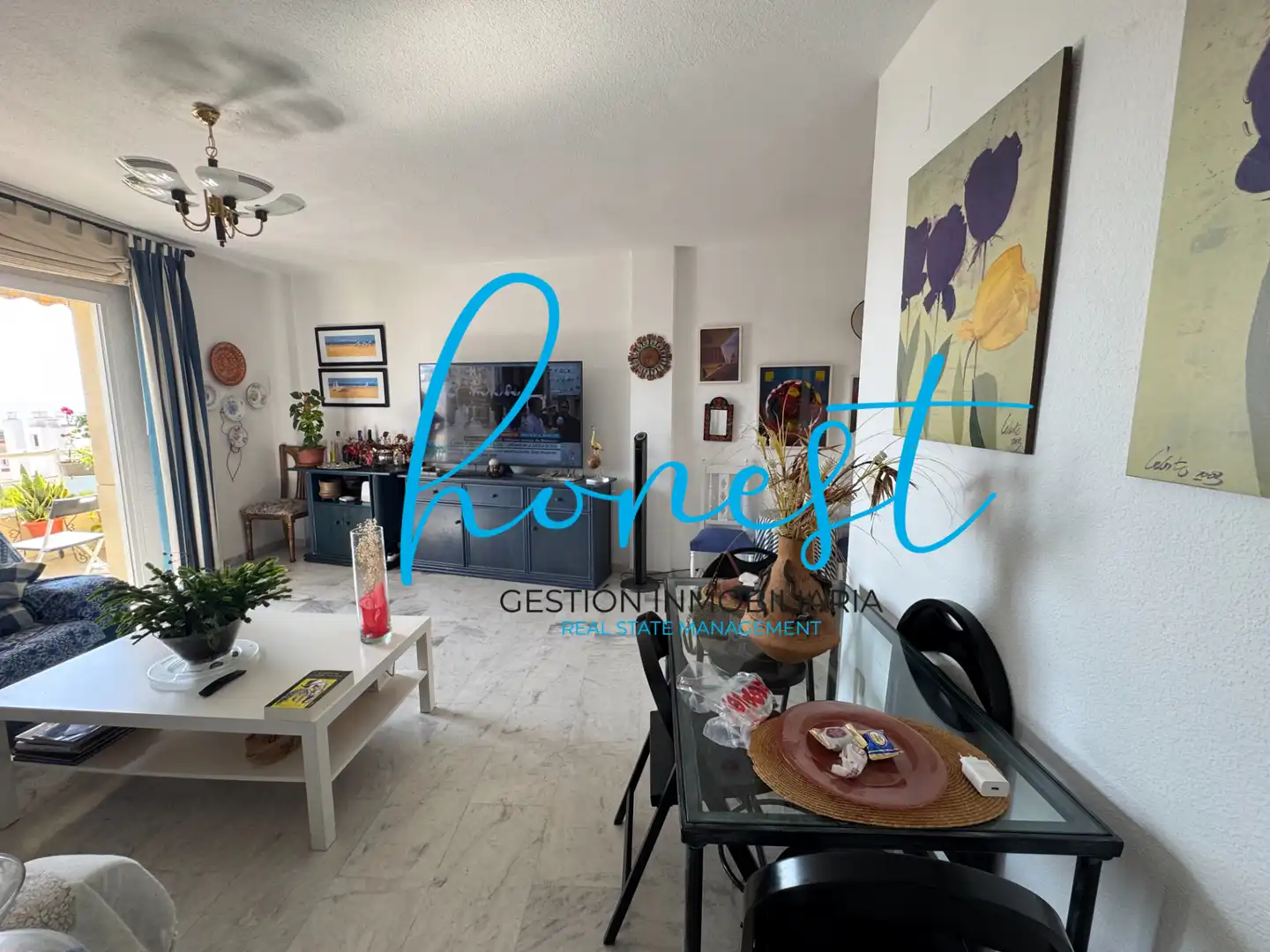 Sala de estar de Ático en venta en Torremolinos con Aire acondicionado, Terraza y Amueblado