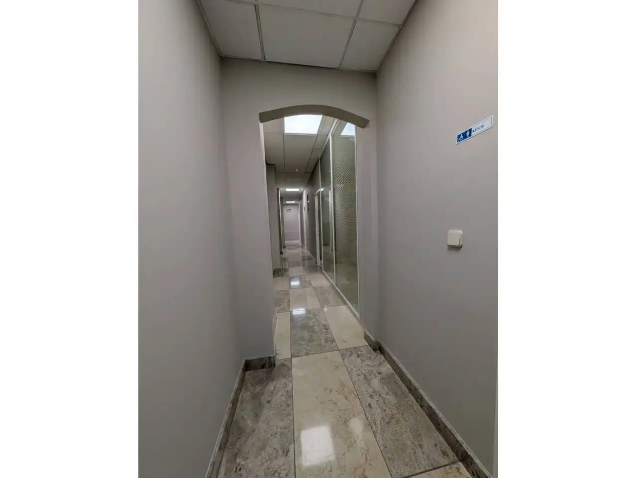 Oficina de alquiler en Fuenlabrada con Aire acondicionado, Calefacción y Alarma